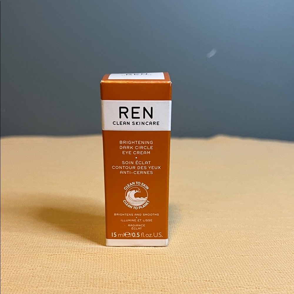 REN Clean Skincare Brightening Dark Circle Eye Cream